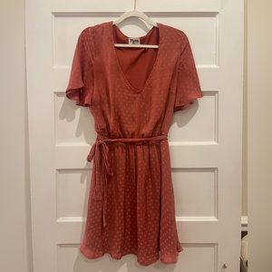 Show me your Mumu polka dot dress.